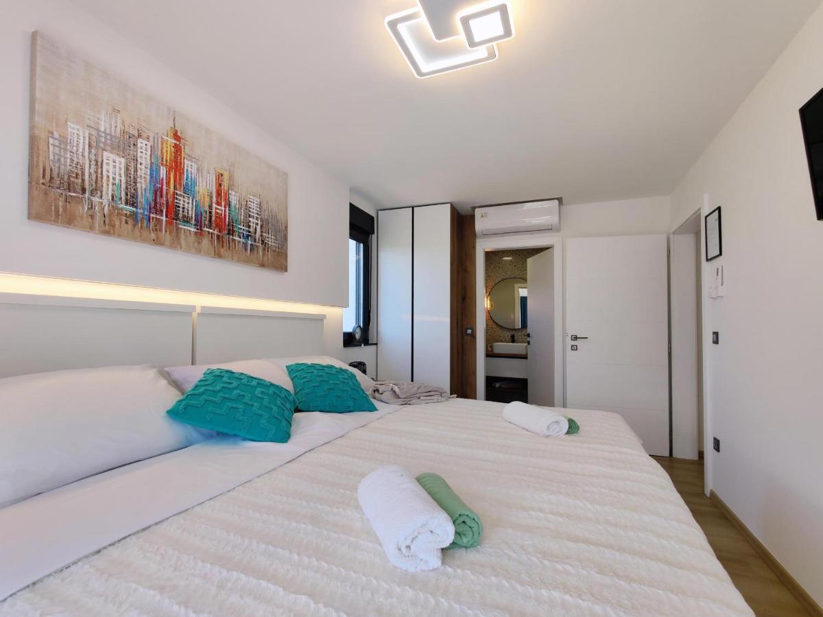 Villa Biser Gacke Sinac 외부 사진