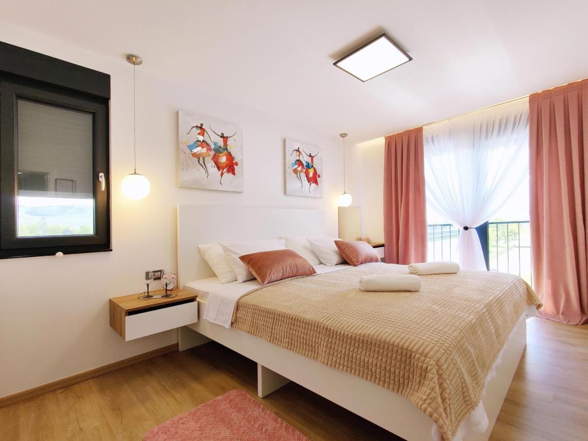 Villa Biser Gacke Sinac 외부 사진